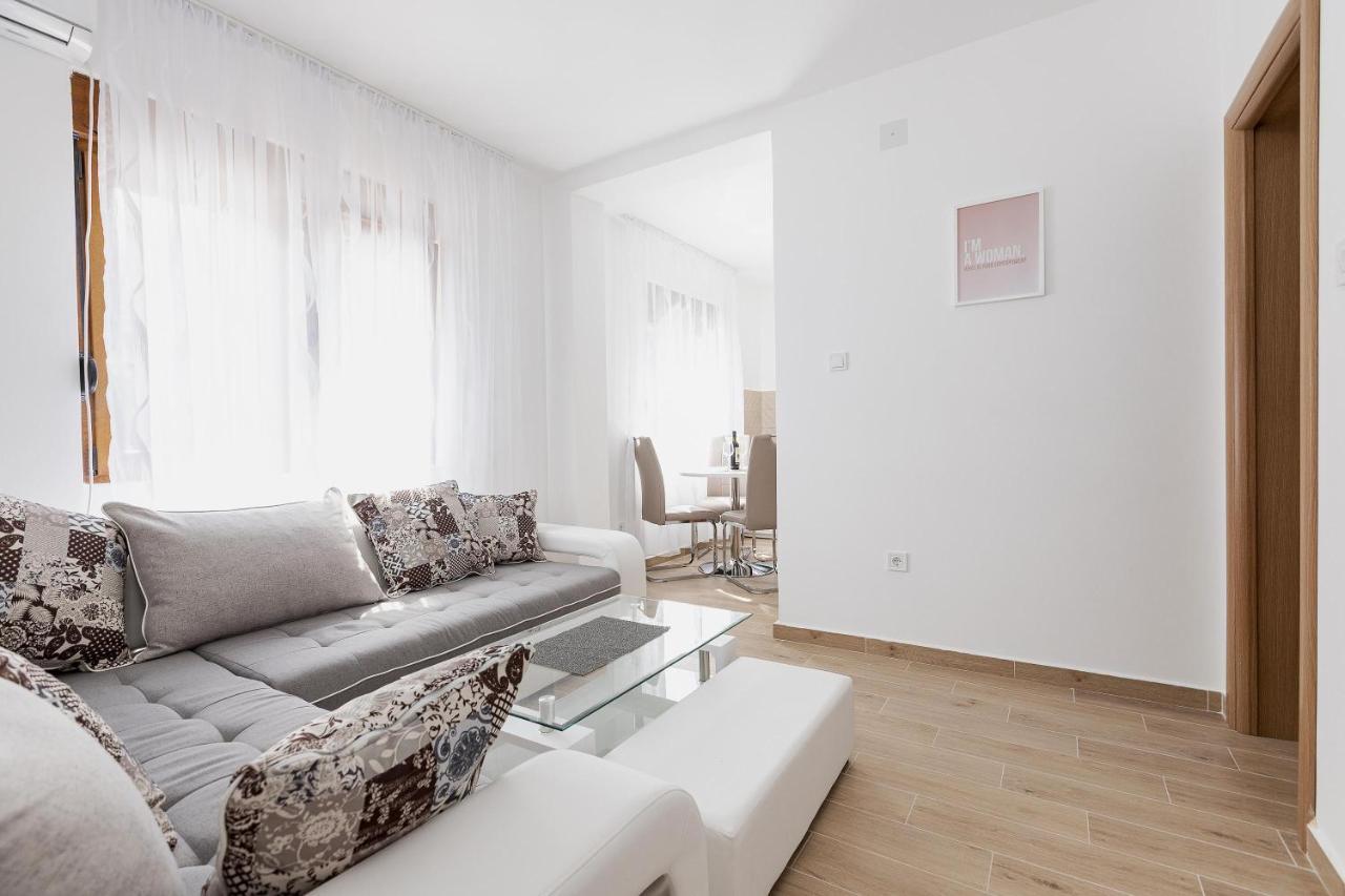 Muo Sea Front Apartments Котор Екстер'єр фото