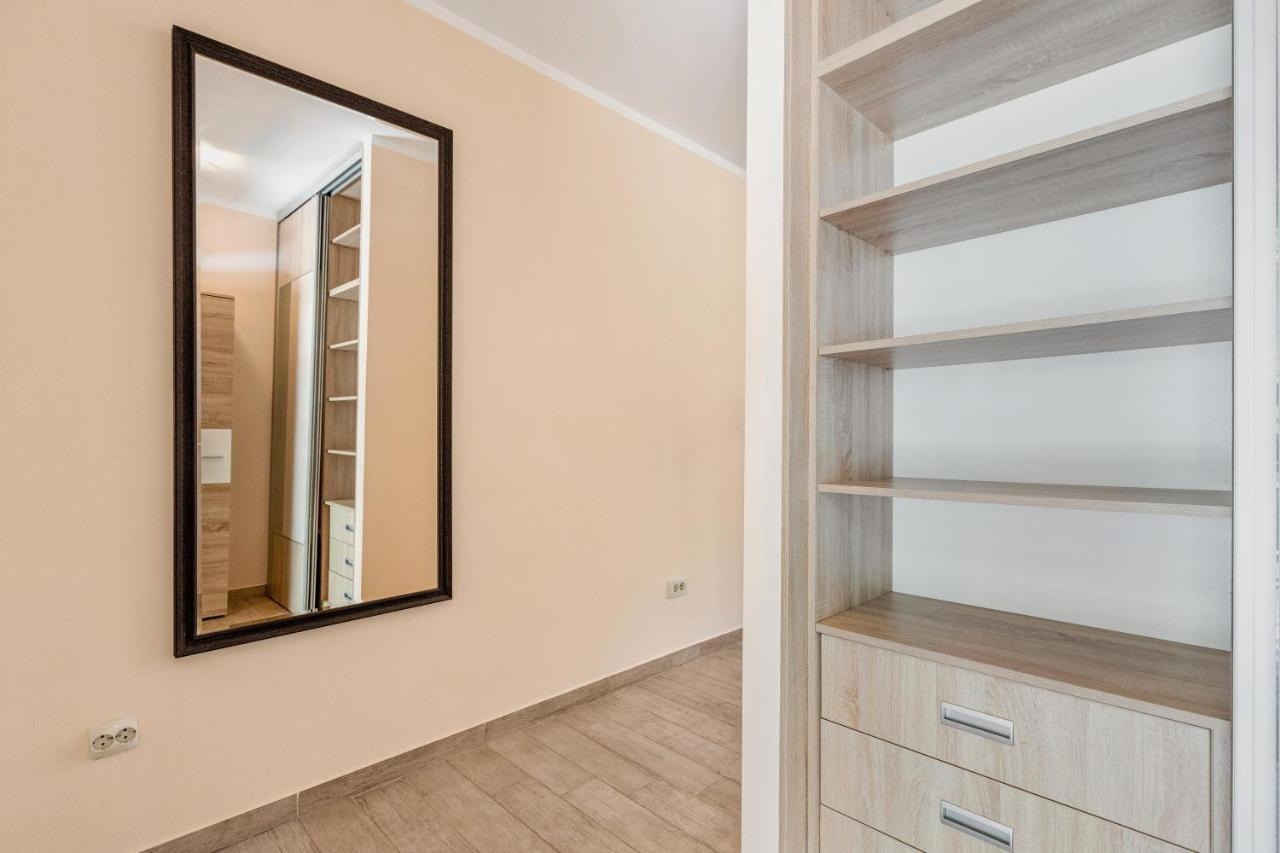 Muo Sea Front Apartments Котор Екстер'єр фото