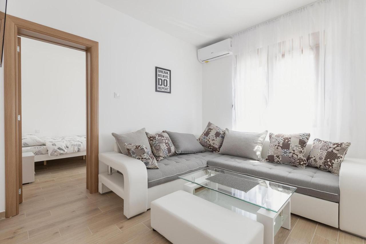 Muo Sea Front Apartments Котор Екстер'єр фото